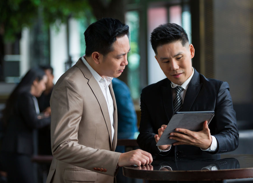 GI Techware IT consultant showing IT solutions that best suit their business needs